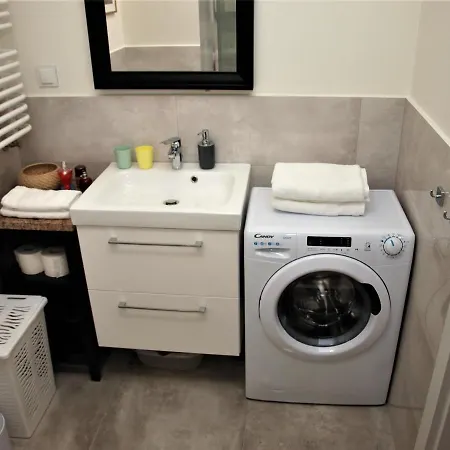 Metro Zabkowska - Bright And Silent Apartment *