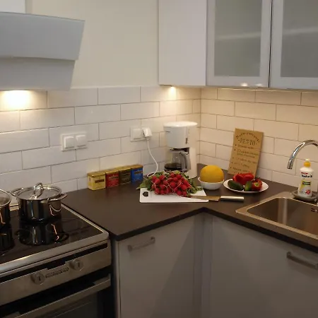 Metro Zabkowska - Bright And Silent * Varsovie